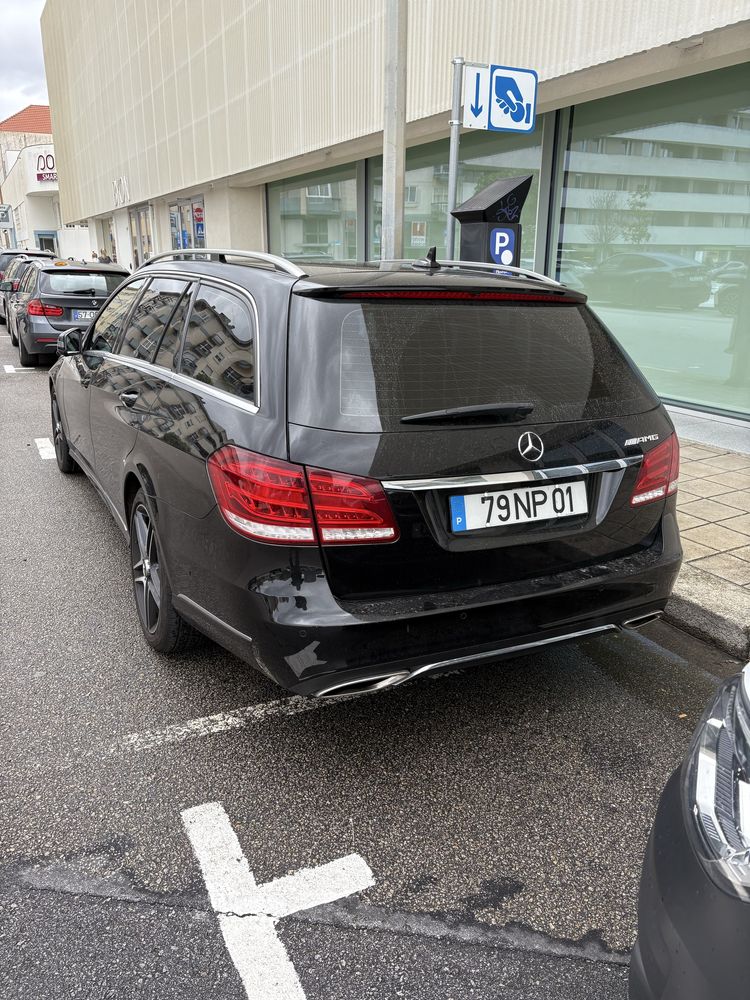Mercedes bens.
