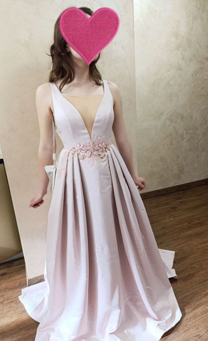 Випускна сукня ( нова)