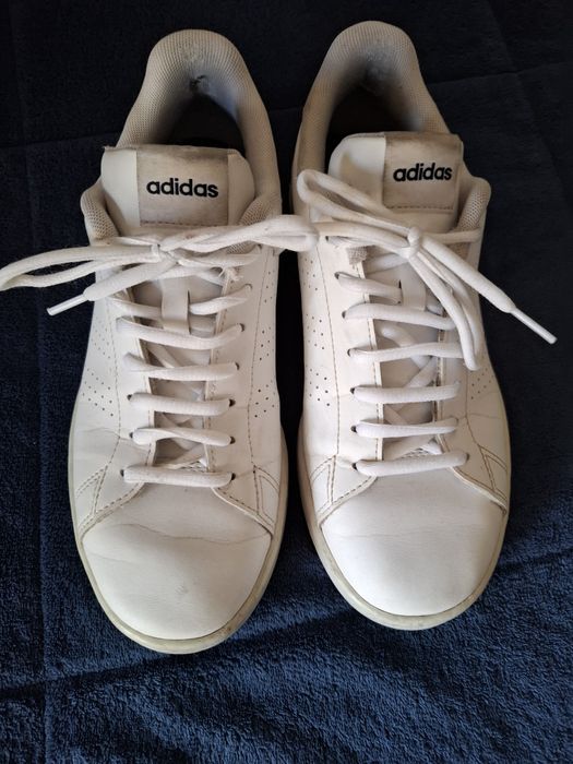 Ténis adidas em excelente estado, pouco uso