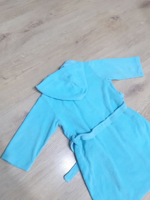 Szlafrok r. 104/110 kąpielowy basenowy