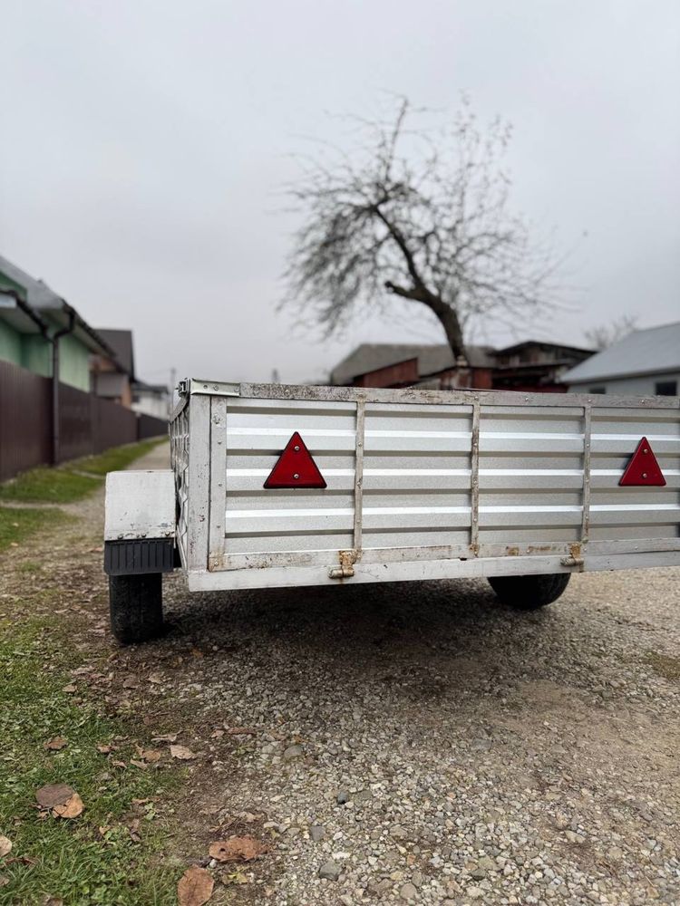 Причіп до авто і трактора