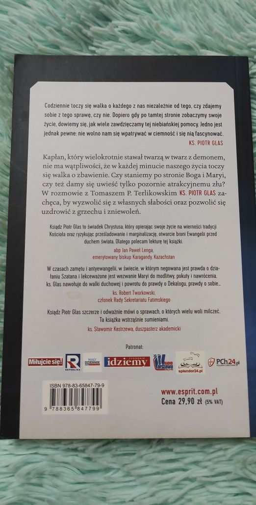 "Dekalog"  ksiądz Piotr Glas