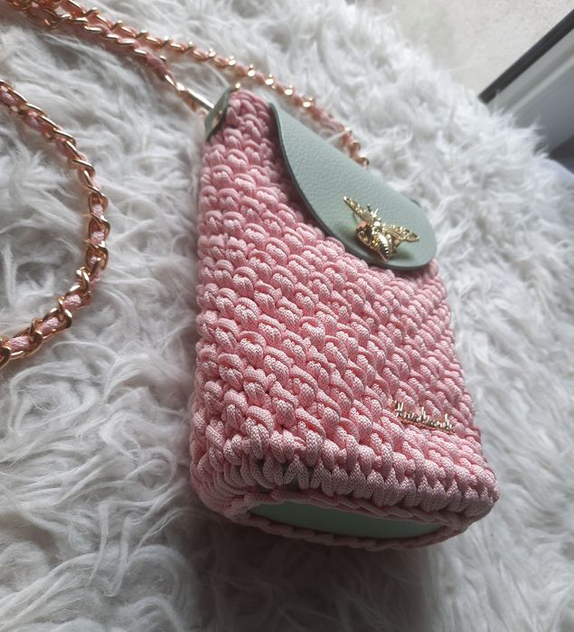 Mini torebka etui na telefon handmade jasny róż pistacja pszczoła łańc