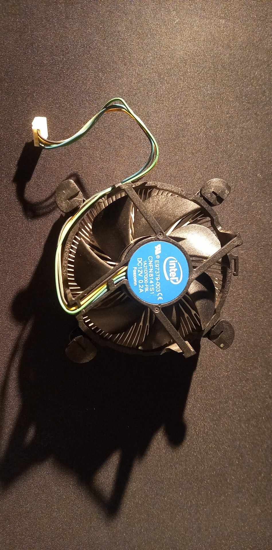 Procesor Intel I3-6100 3.7 MHz i chłodzenie