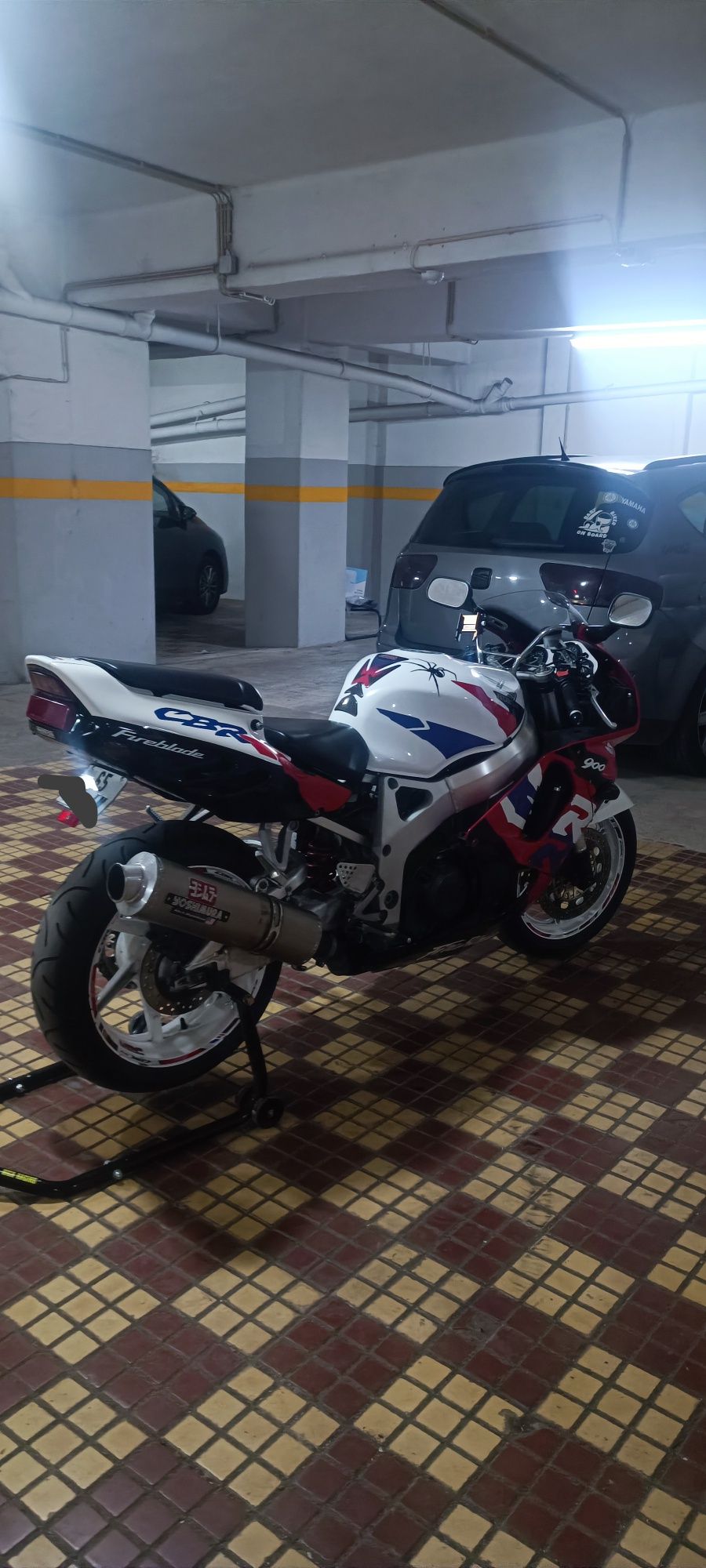 CBR 900 RR fireblade