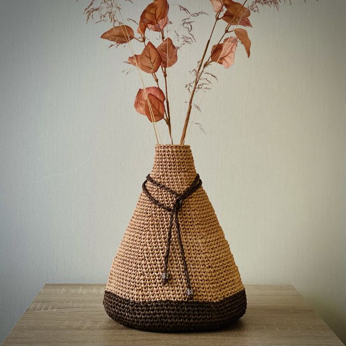 Ваза інтерʼєрна з рафії 100% ручної роботи
