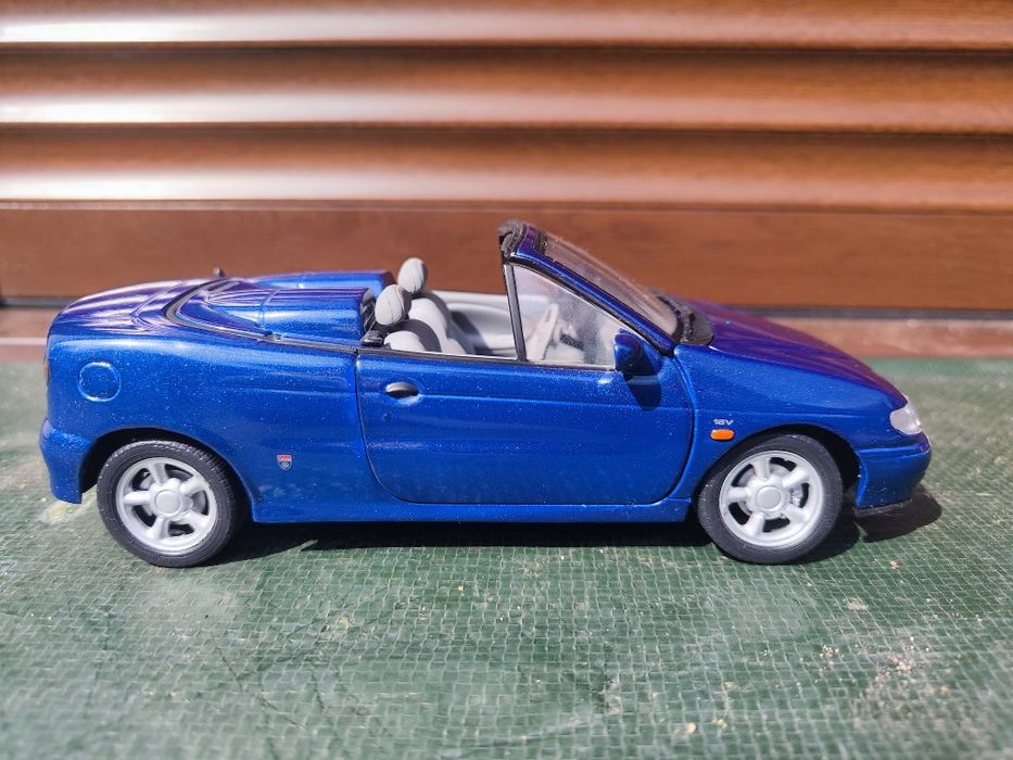 Renault Megane cabrio 1:18 Anson