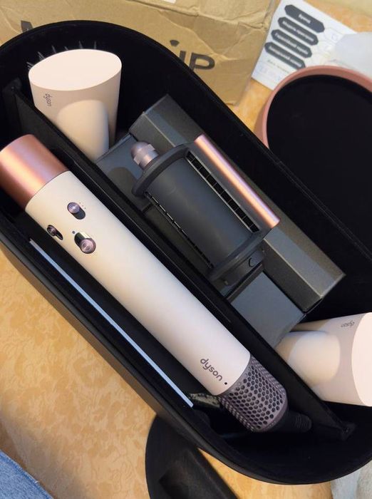 Дайсон, в гарному стані