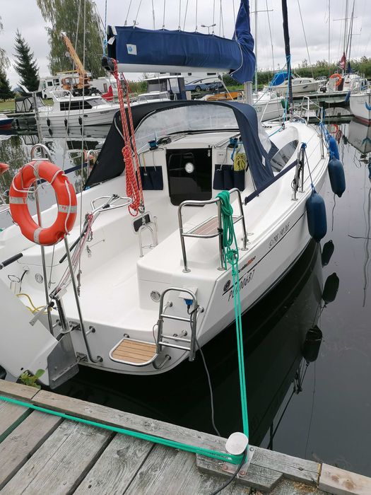 Jacht Antila 26cc - ogrzewanie, lodówka, echosonda, faktura