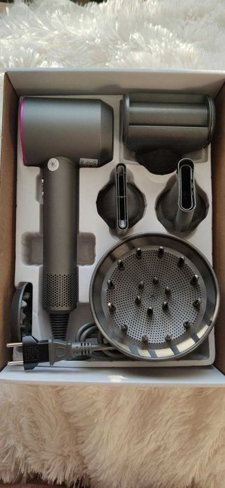 Фен Dyson  Supersonic