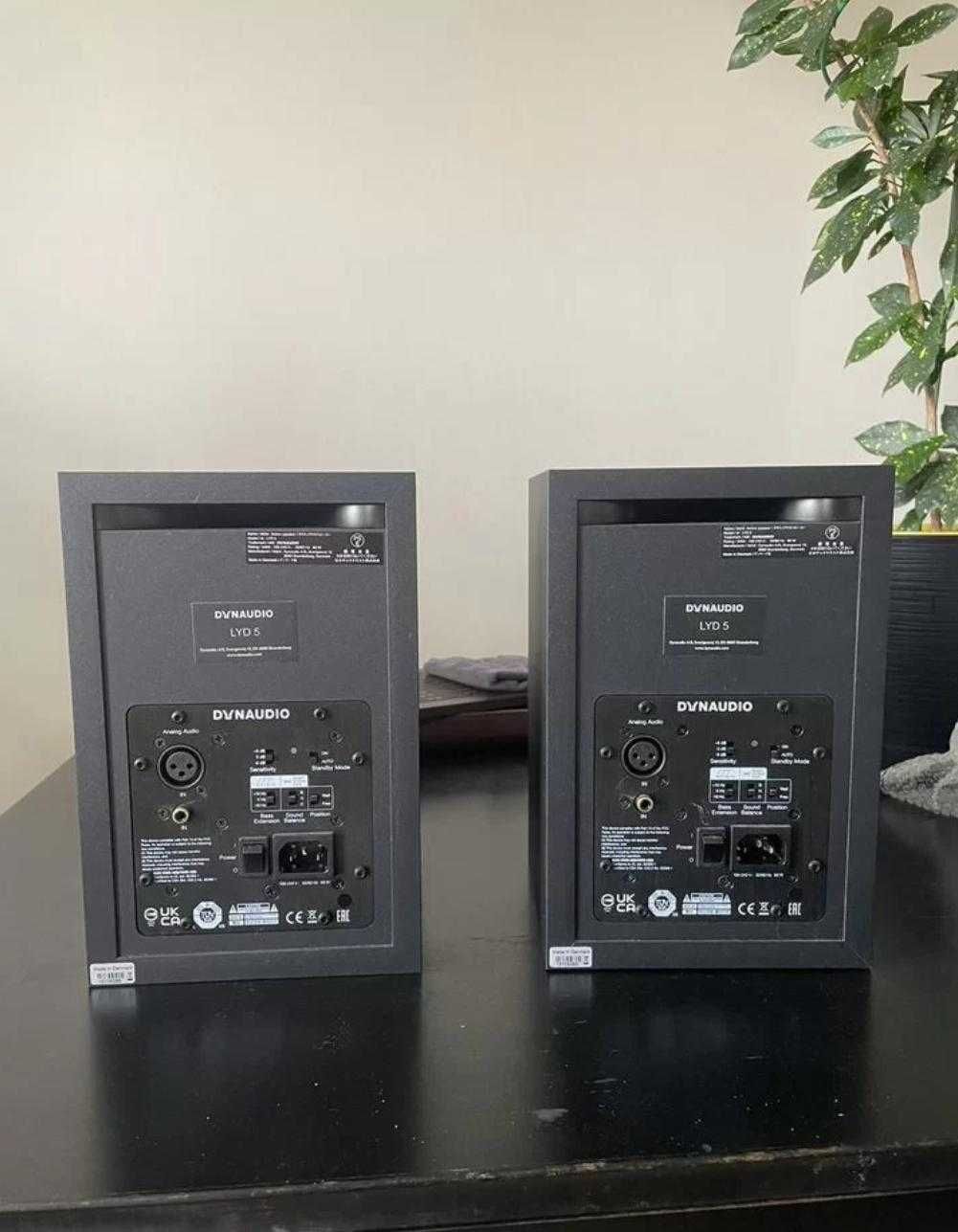 Dynaudio LYD-5 monitor de estúdio ativos como nuevos
