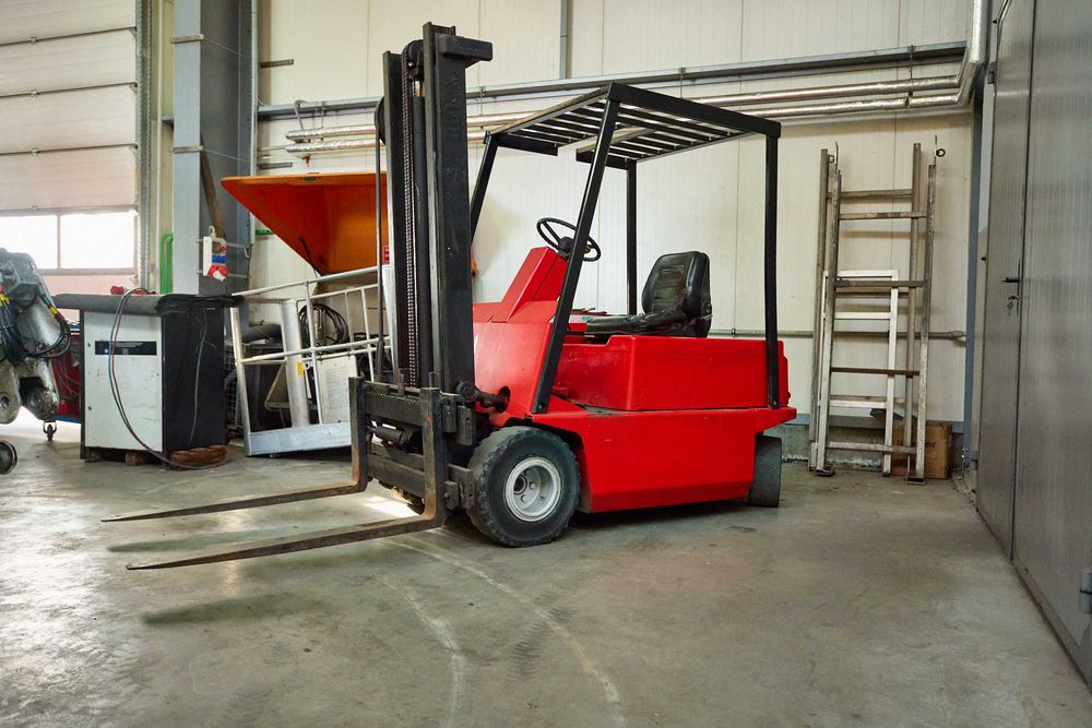 Wózek widłowy - Clark EM20