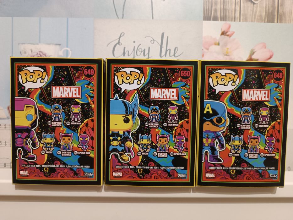 Figurki funko pop Blacklight