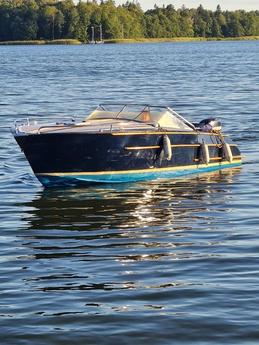 Łódź motorowa 5,8m