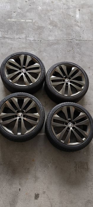 Koła Felgi aluminiowe 5x110  r10 Skoda RS
