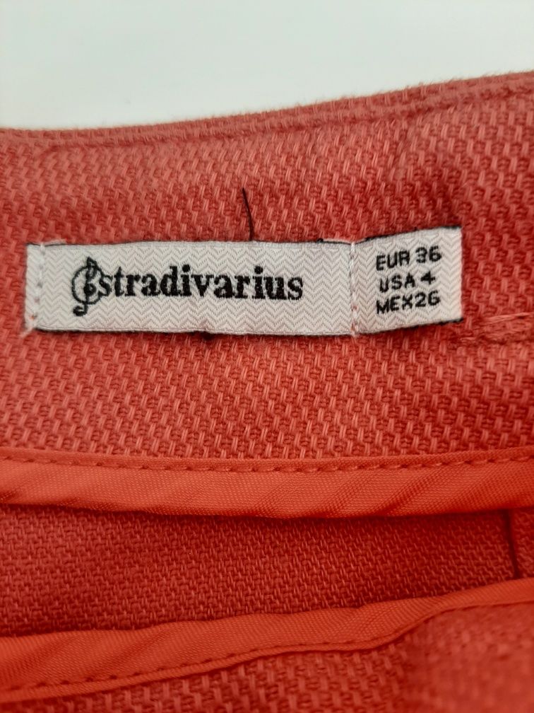 Calções Stradivarius- Coral