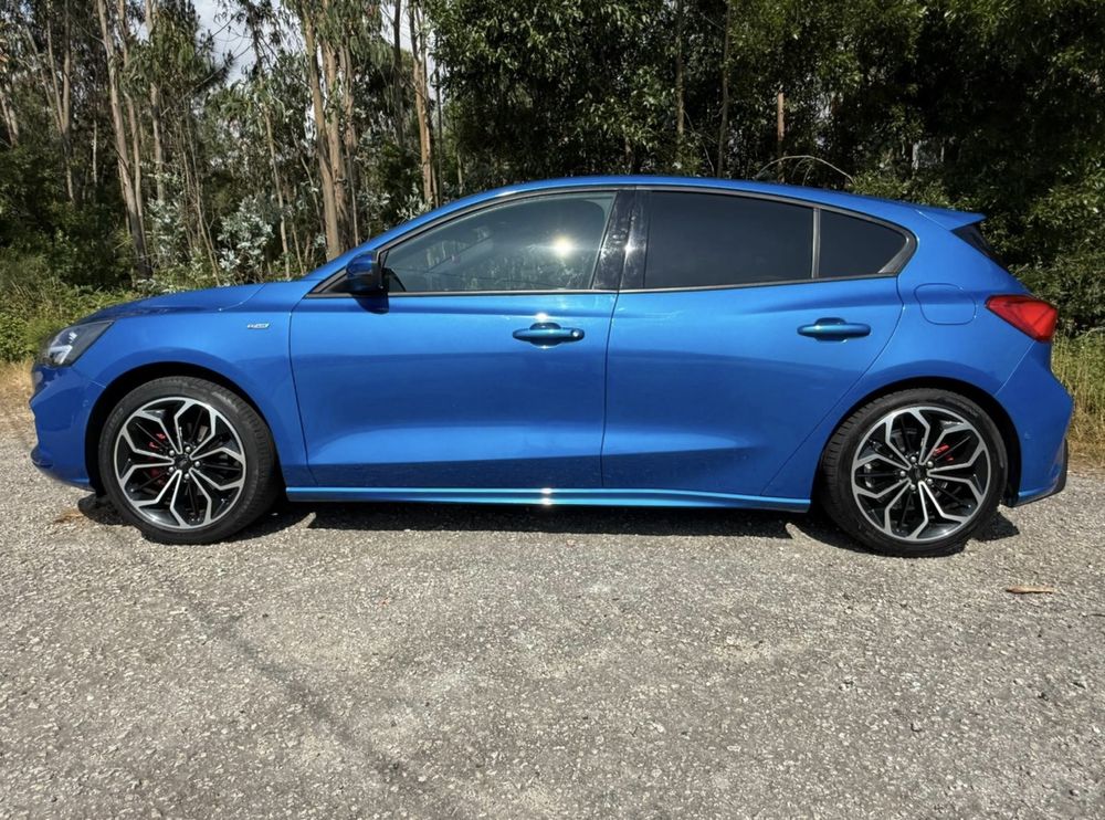 Ford focus st line X 155cv