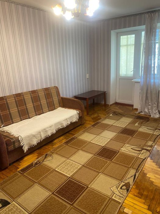 Сдам 1 к.кв на Космосе