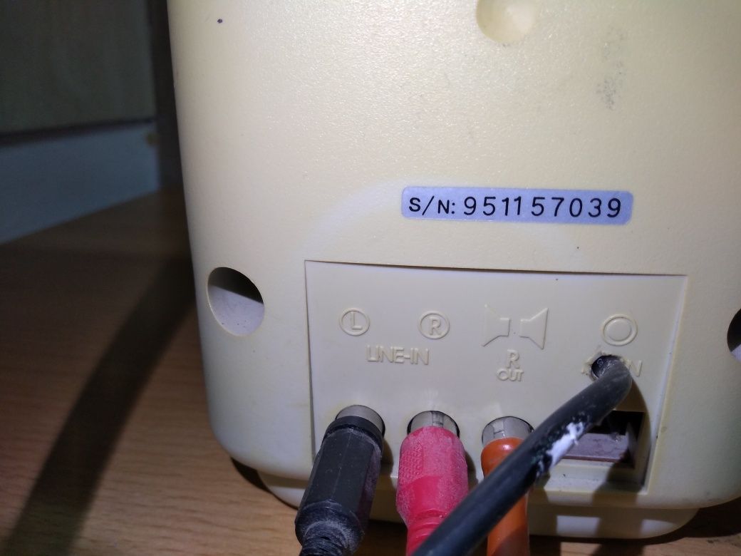 Głośniki kolumny głośnikowe Typhoon 15W 6 ohm
