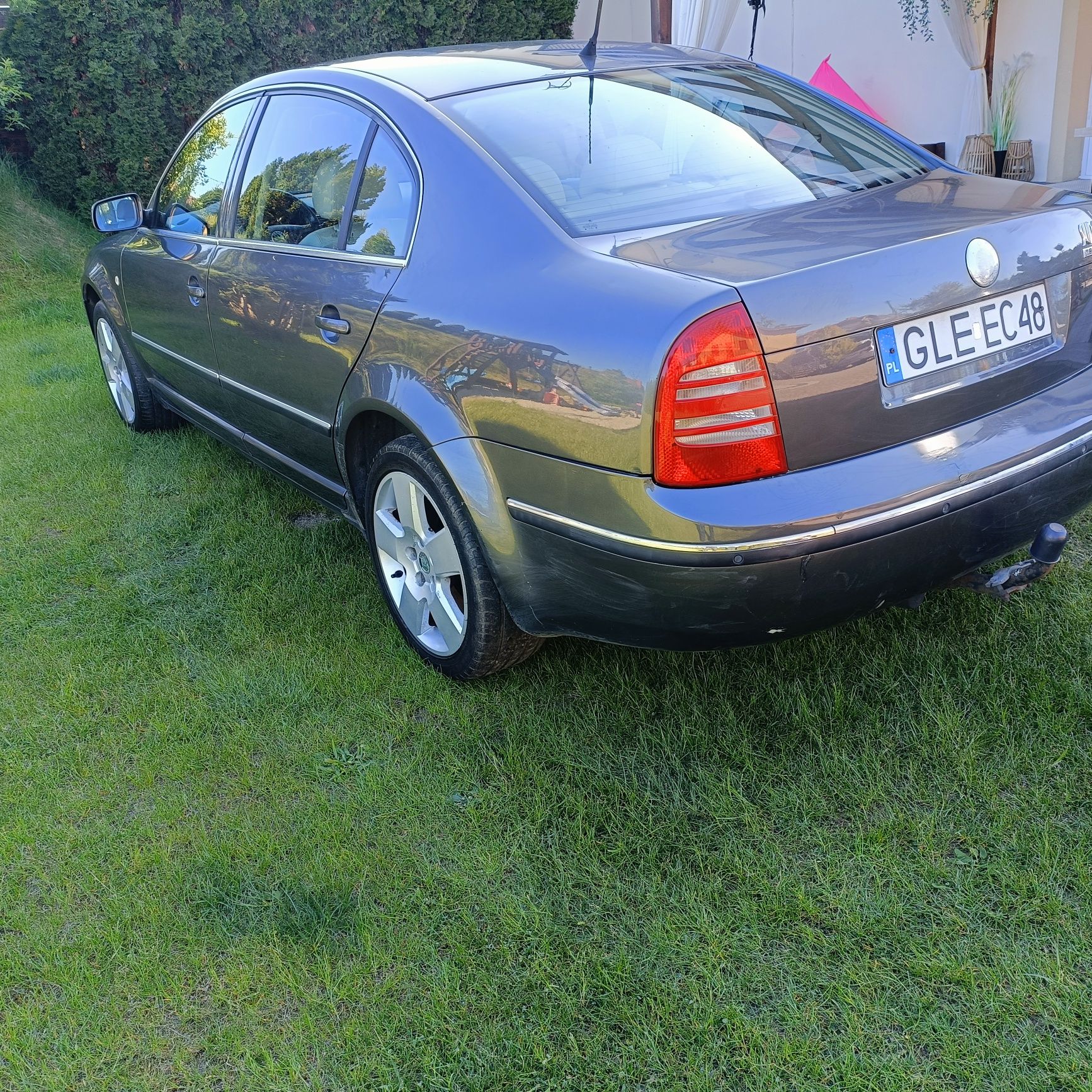 Sprzedam Skodę superb 1.8 turbo