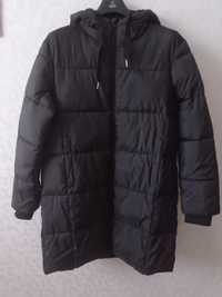 Nowy czarny płaszcz zimowy rozmiar L/XL