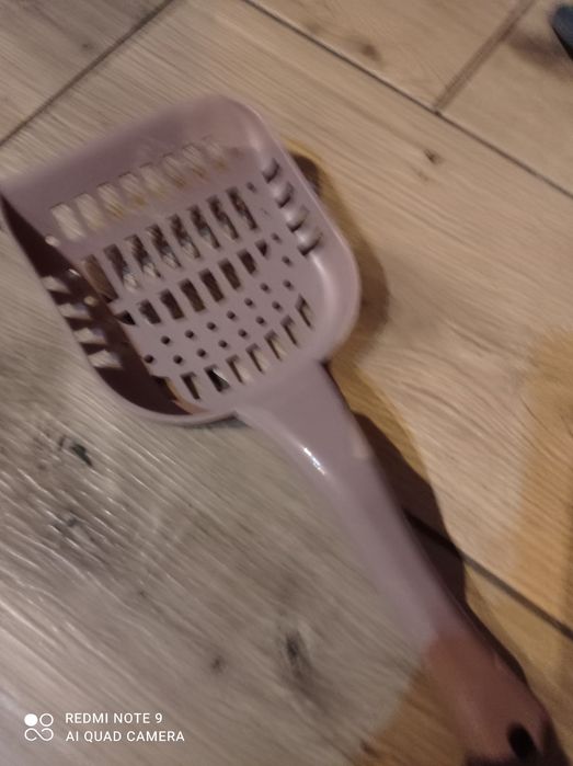 Łopatka do sprzątania zwierzakom