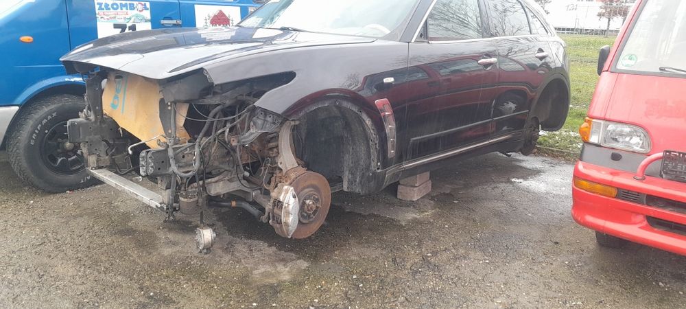 Infiniti  fx/QX  5.0 v8 na czesci