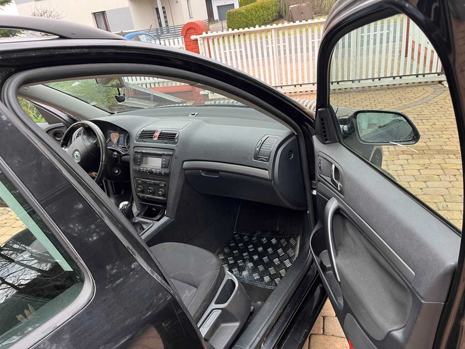 Skoda Octavia Komb 1.9 TDI -2009rKlimAbsAiBagElektOpon ZimaFvat ZAMIAN