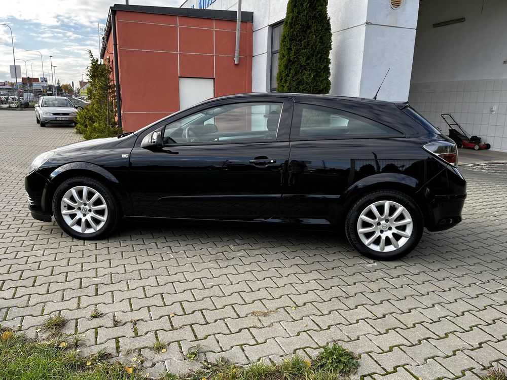 Opel Astra H GTC 1.4 benzyna 90KM import Niemcy
