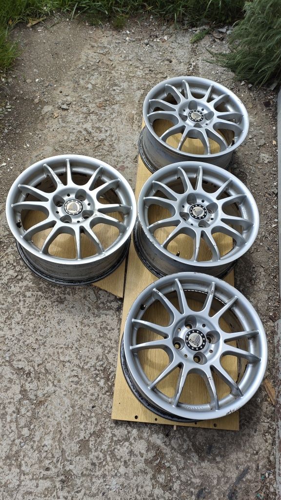 Диски Platin  з  Renault Scenic 2, Megane, Sandero, Logan R16 4/100
