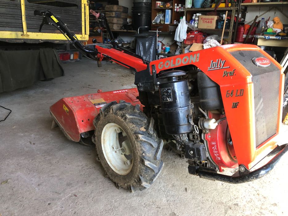 Goldoni 14cv c/alfaias e reboque