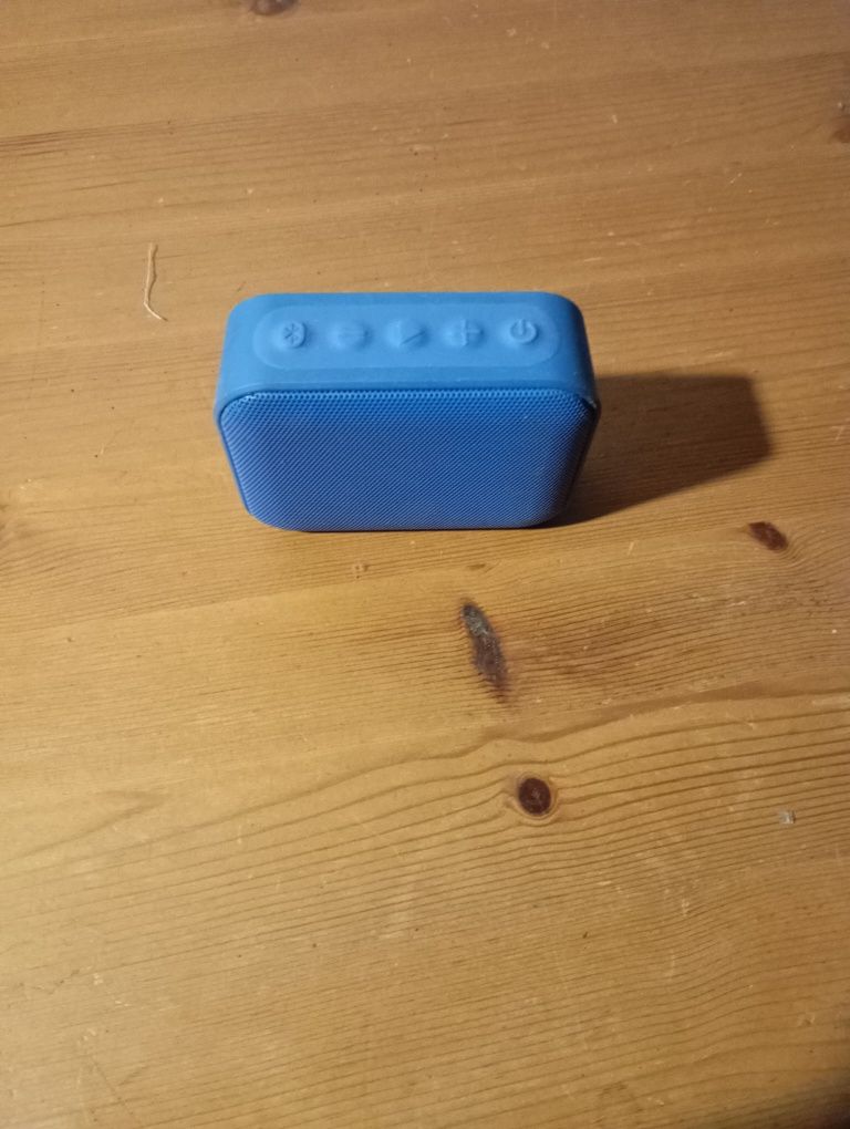 Coluna Bluetooth SUZZ CLIST em bom estado por apenas 5!