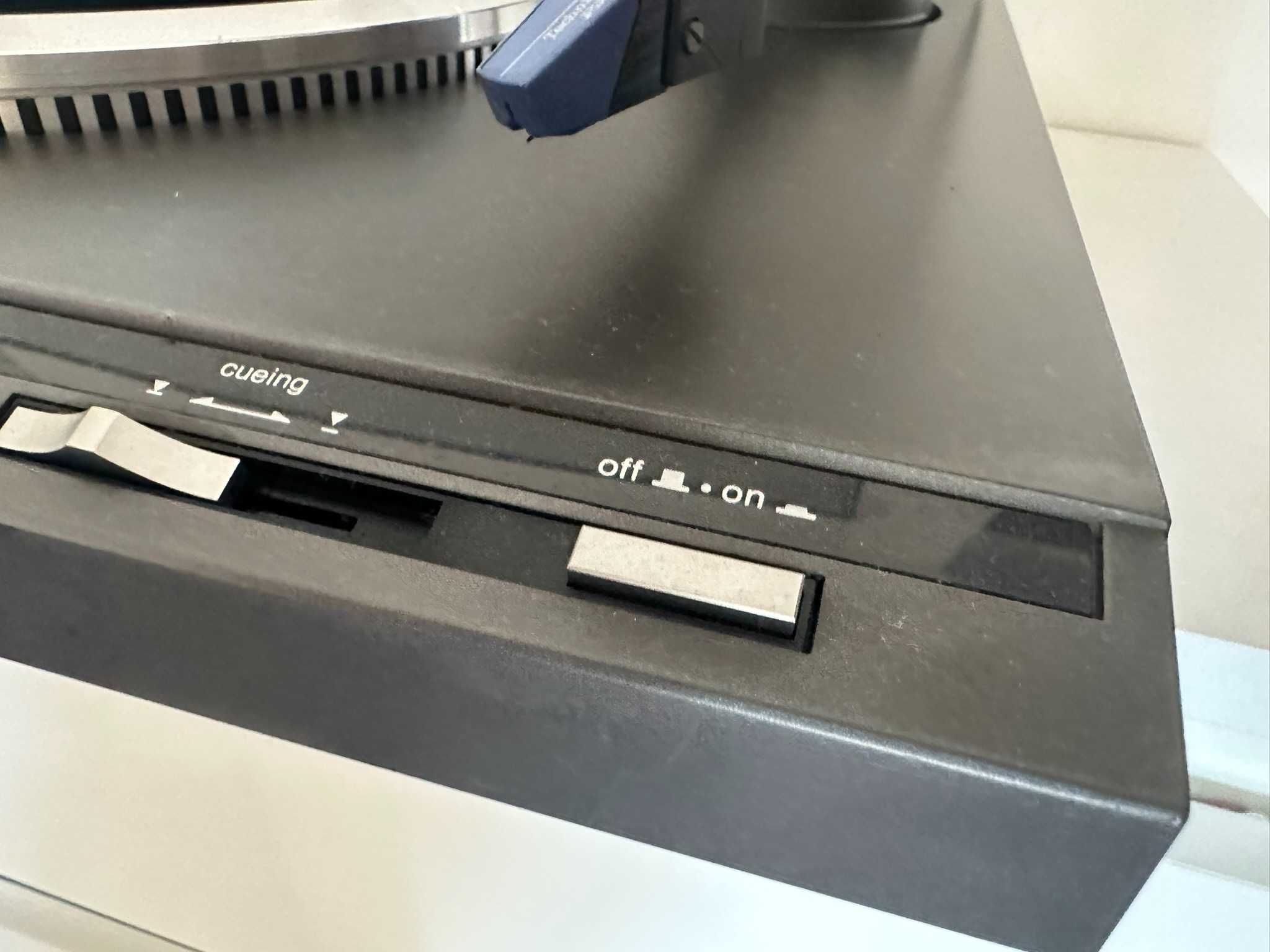 Gramofon Technics SL-Q30