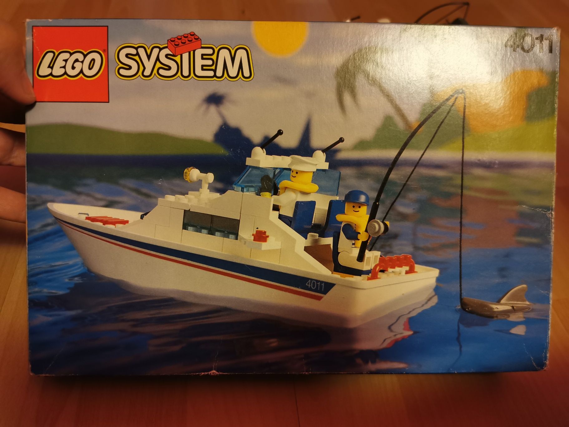 LEGO® 4011 Statki - Pływający kuter rybacki - Łowca rekinów