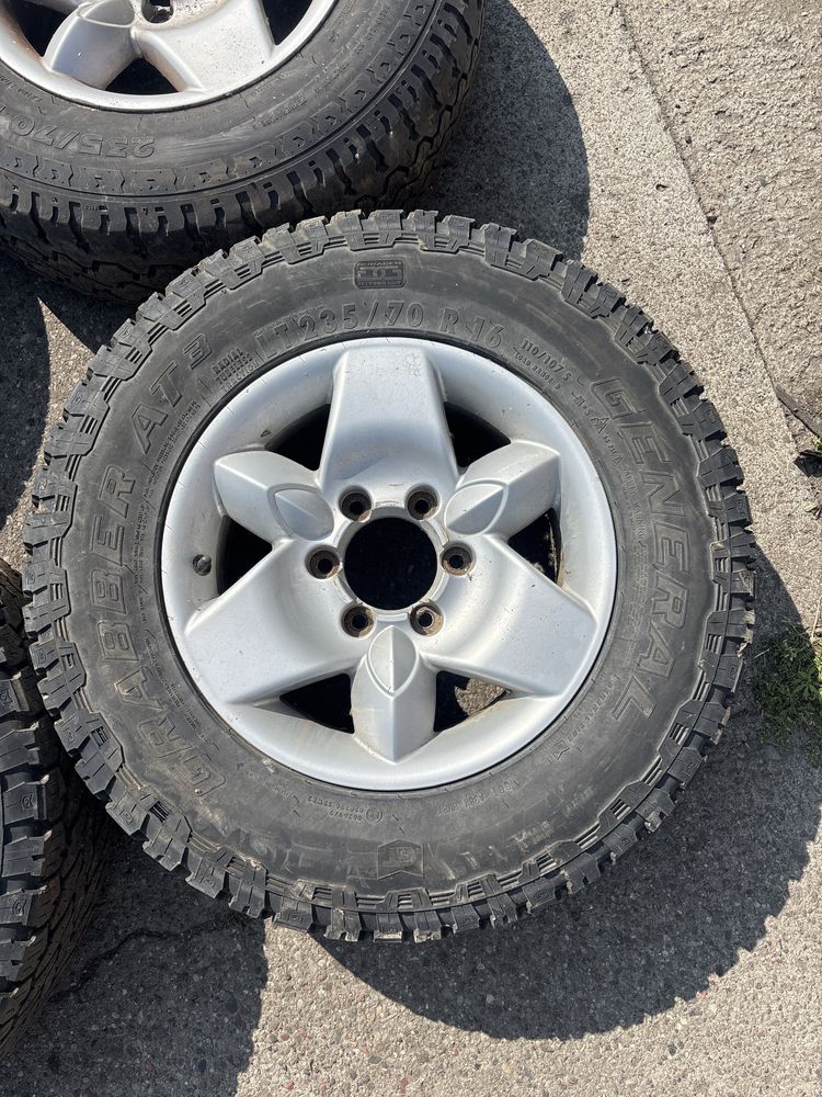 Koła alu felgi opony terrano 6x139.7 235/70 16