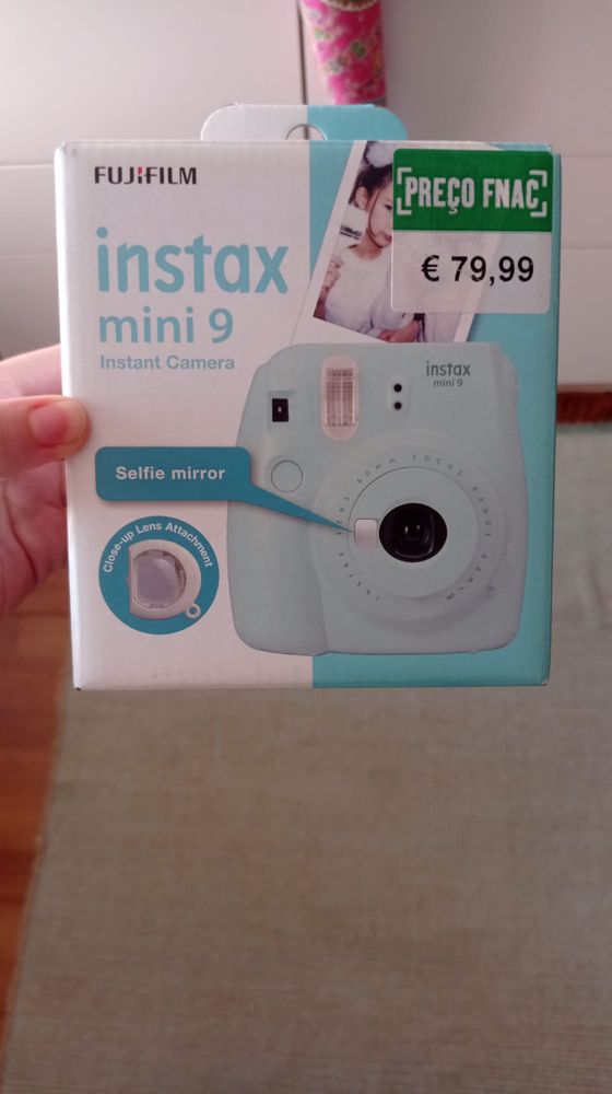 Maquina fotografica instantax mini 9