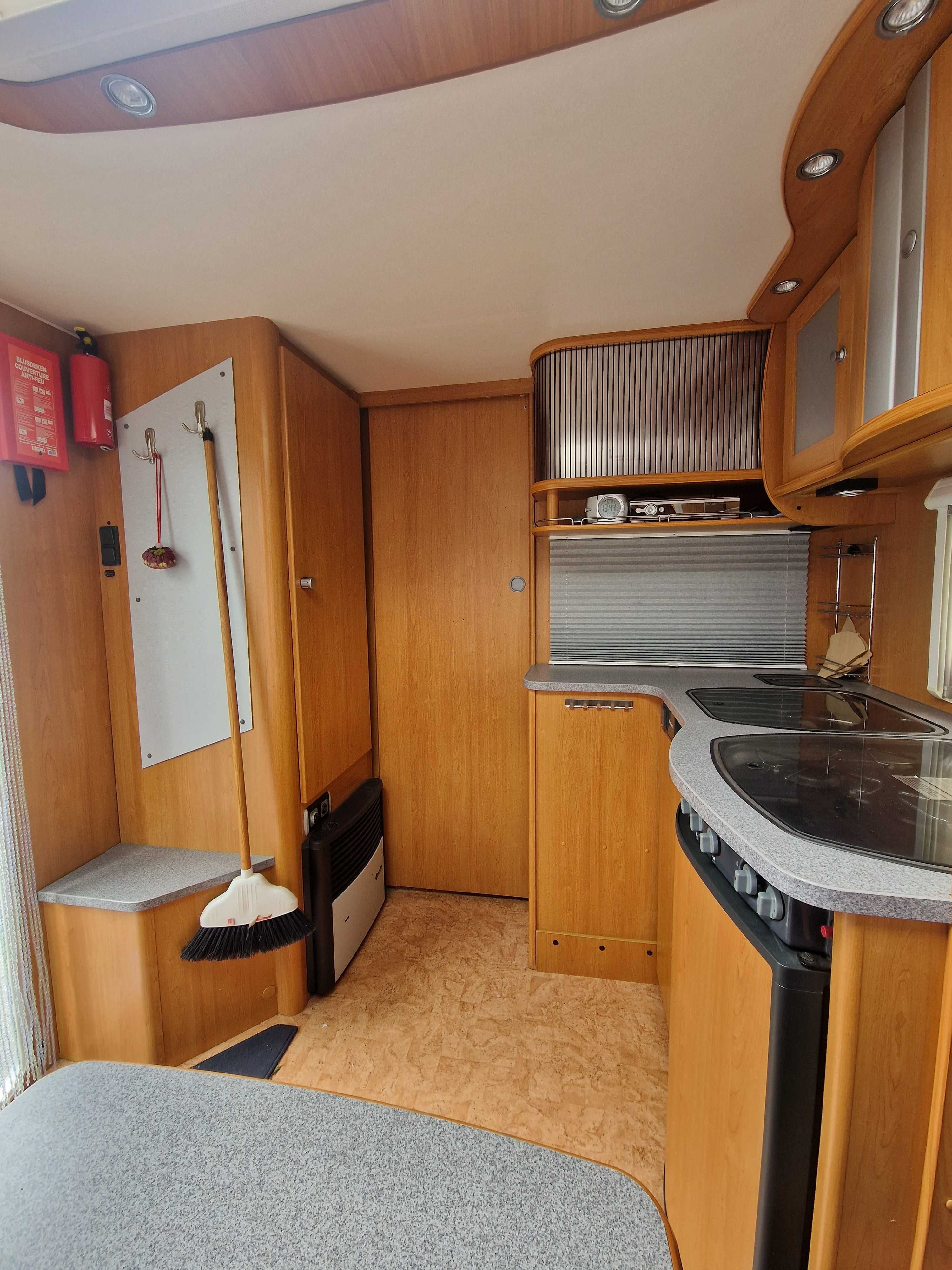 Dethleffs 460 z 2005r Frans Bed Mover Prysznic Przedsionek