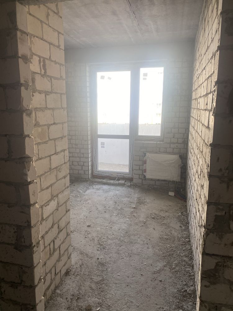 Продам 2-х кімнатну квартиру 52,3 м2 в новобудові, вул. Миру 43.