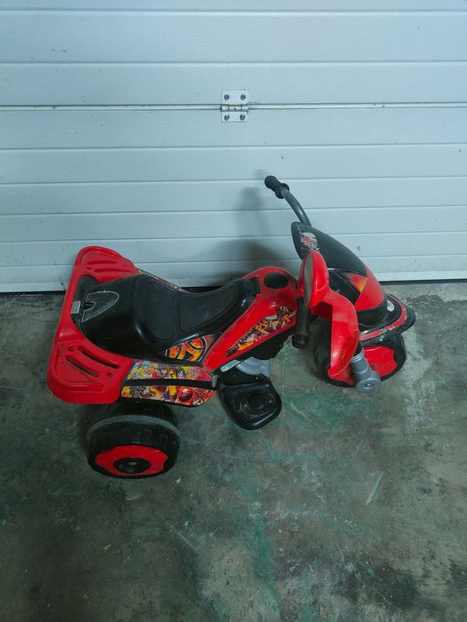 Carro a bateria criança