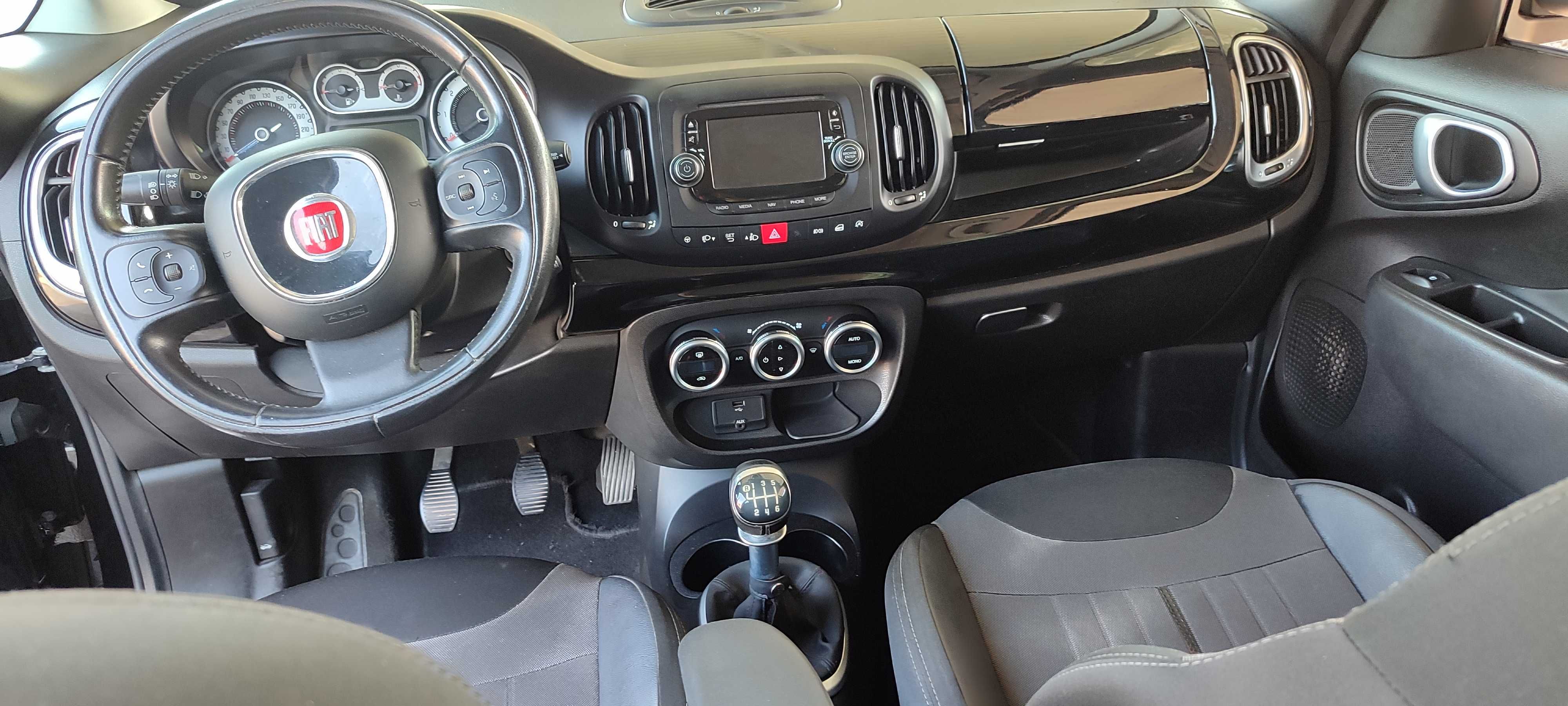Fiat 500L motor 1.6 Nacional 7 Lugares 1.6 Multijet 123 mil km
