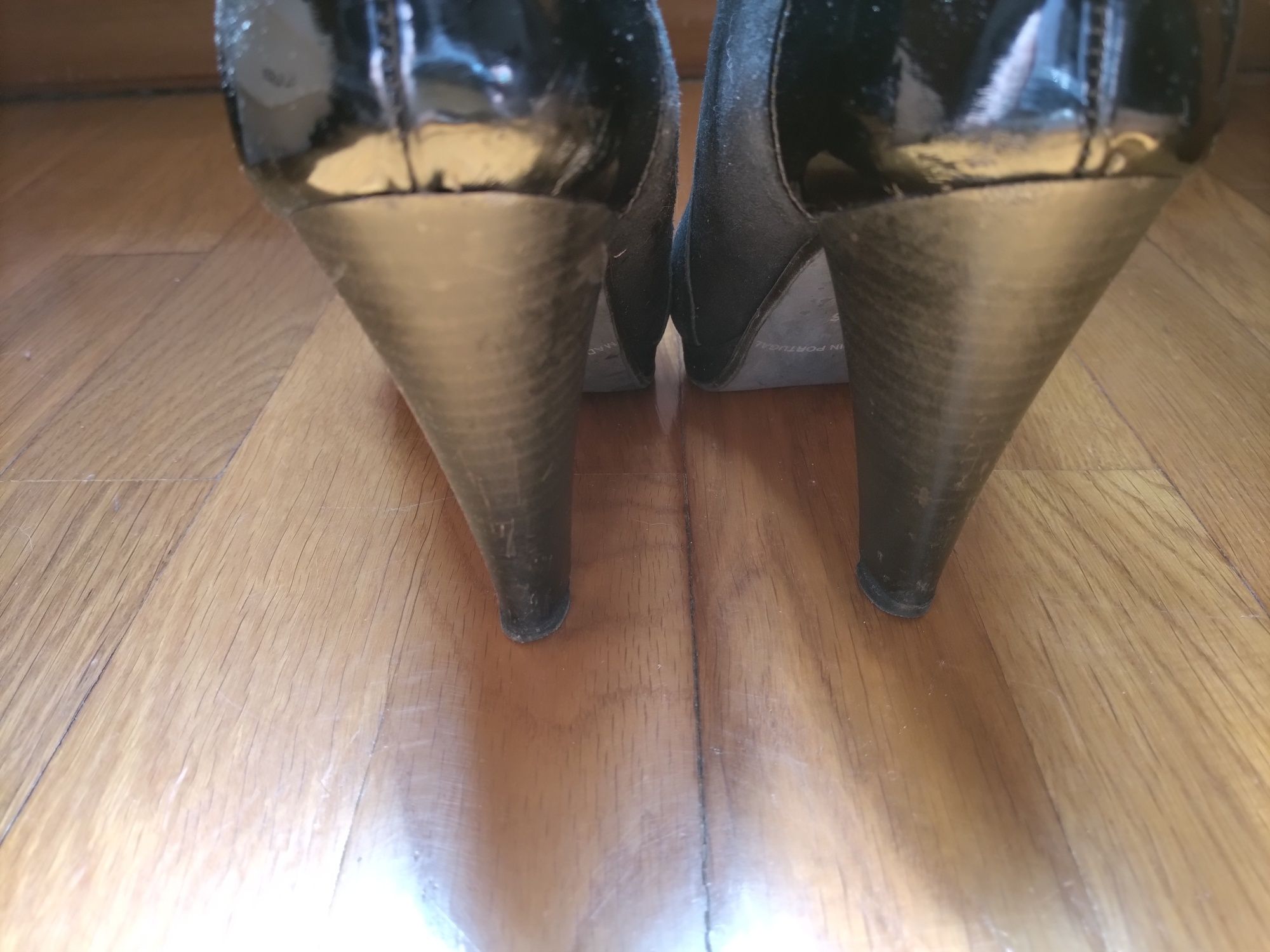 Sapatos/botins tacão alto pretos
