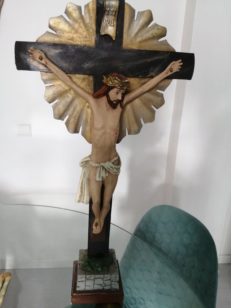 Cristo na cruz 60 cm em massa