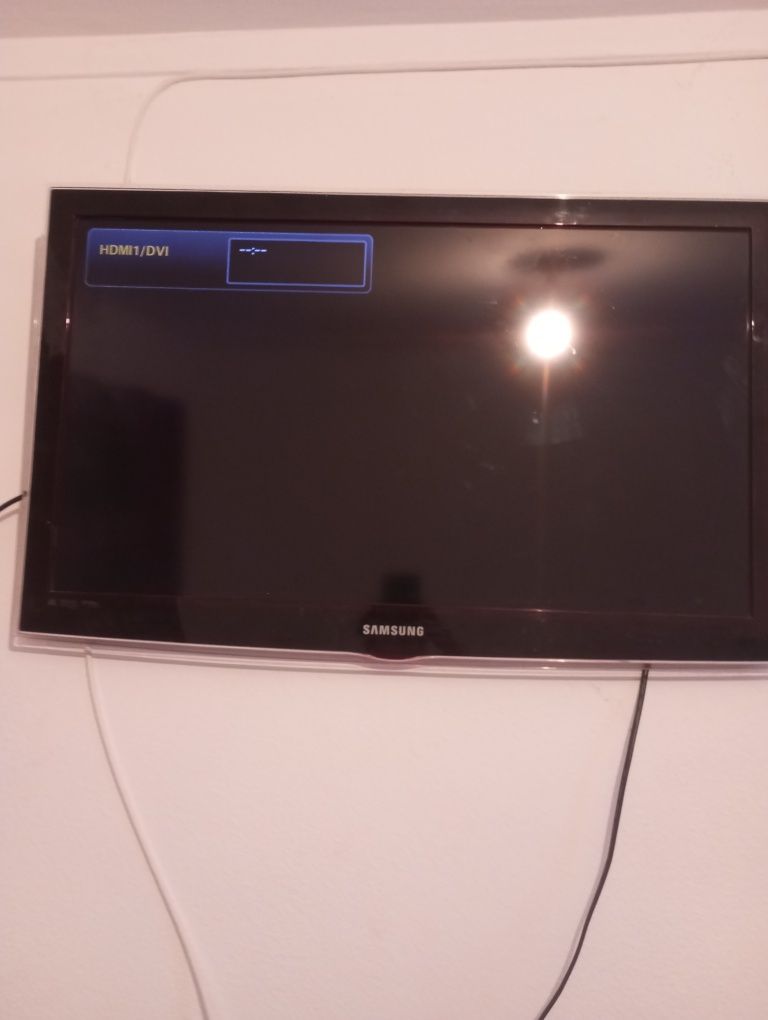 TV Samsung 32" negociável