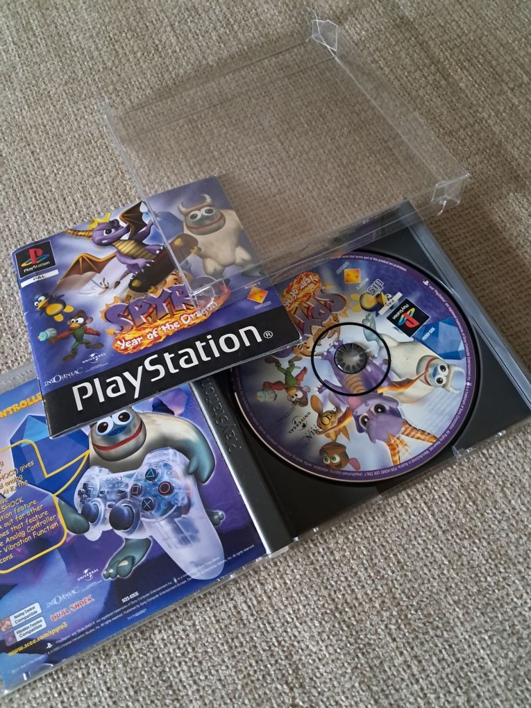 Spyro Year of the Dragon PlayStation 1