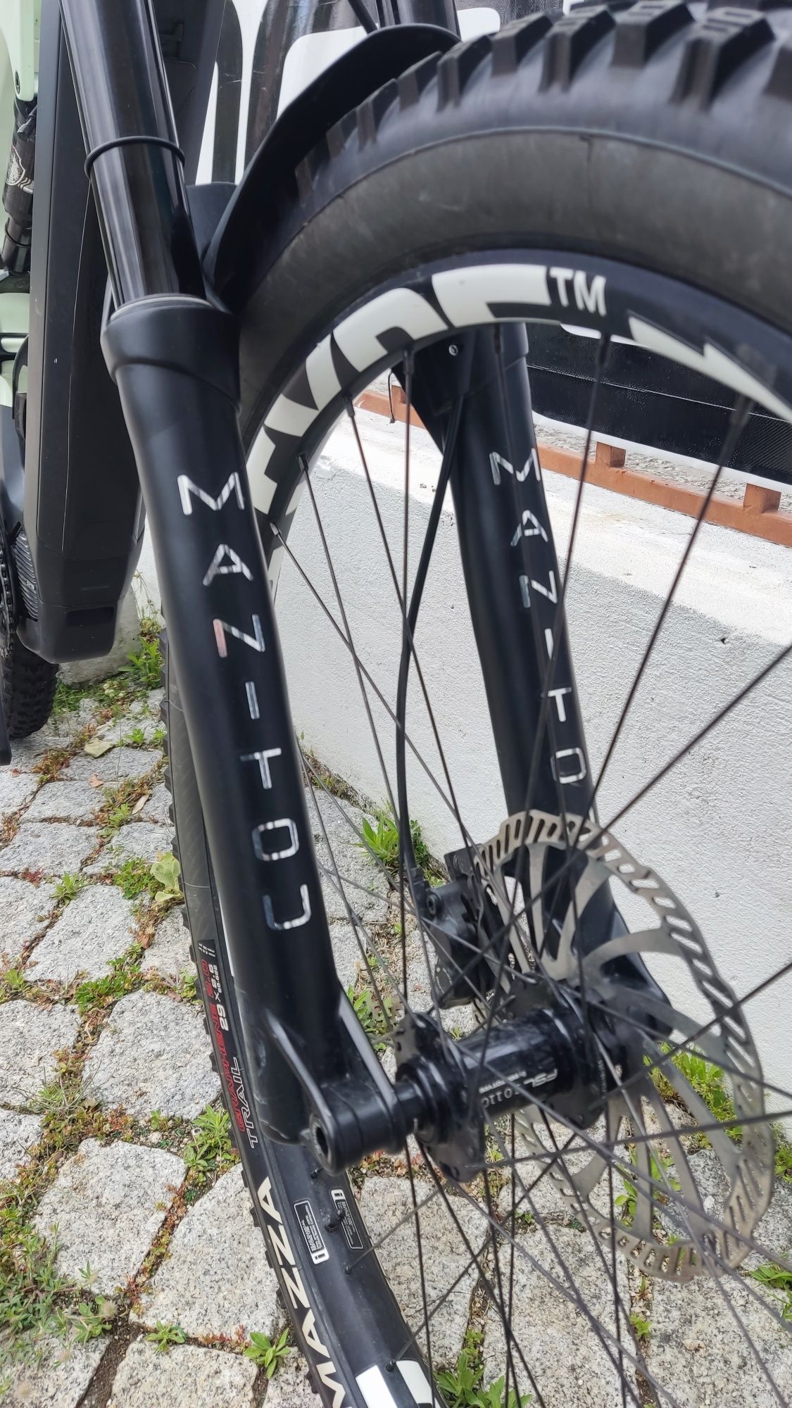 Ebike Coluer Switch CR carbono