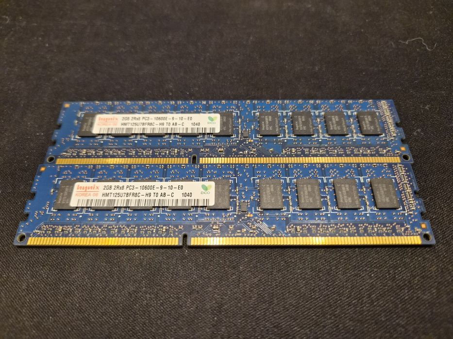 2 x RAM 2GB Hynix 2Rx8 PC3 10600 UDIMM