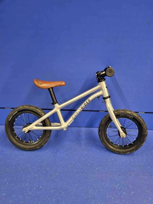Rowerek biegowy Early Rider rama alu waga 3,4kg