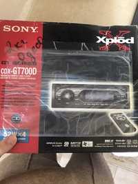 Продам магнитофон Sony cdx-gt700d