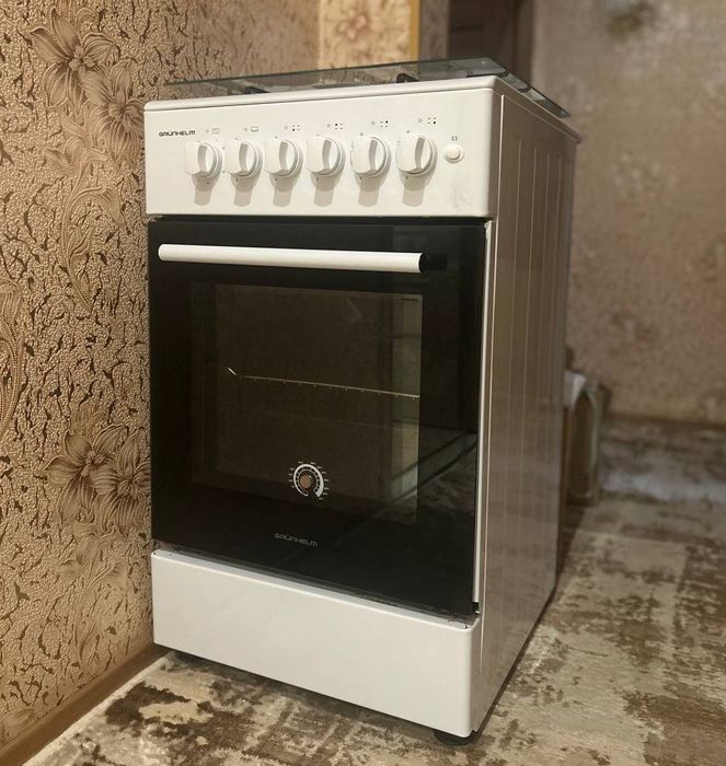 Продам кухонну плиту Grunhelm