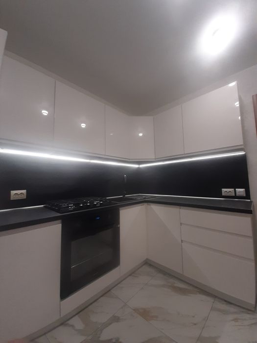 Меблі на замовлення. Ремонт корпусних меблів.